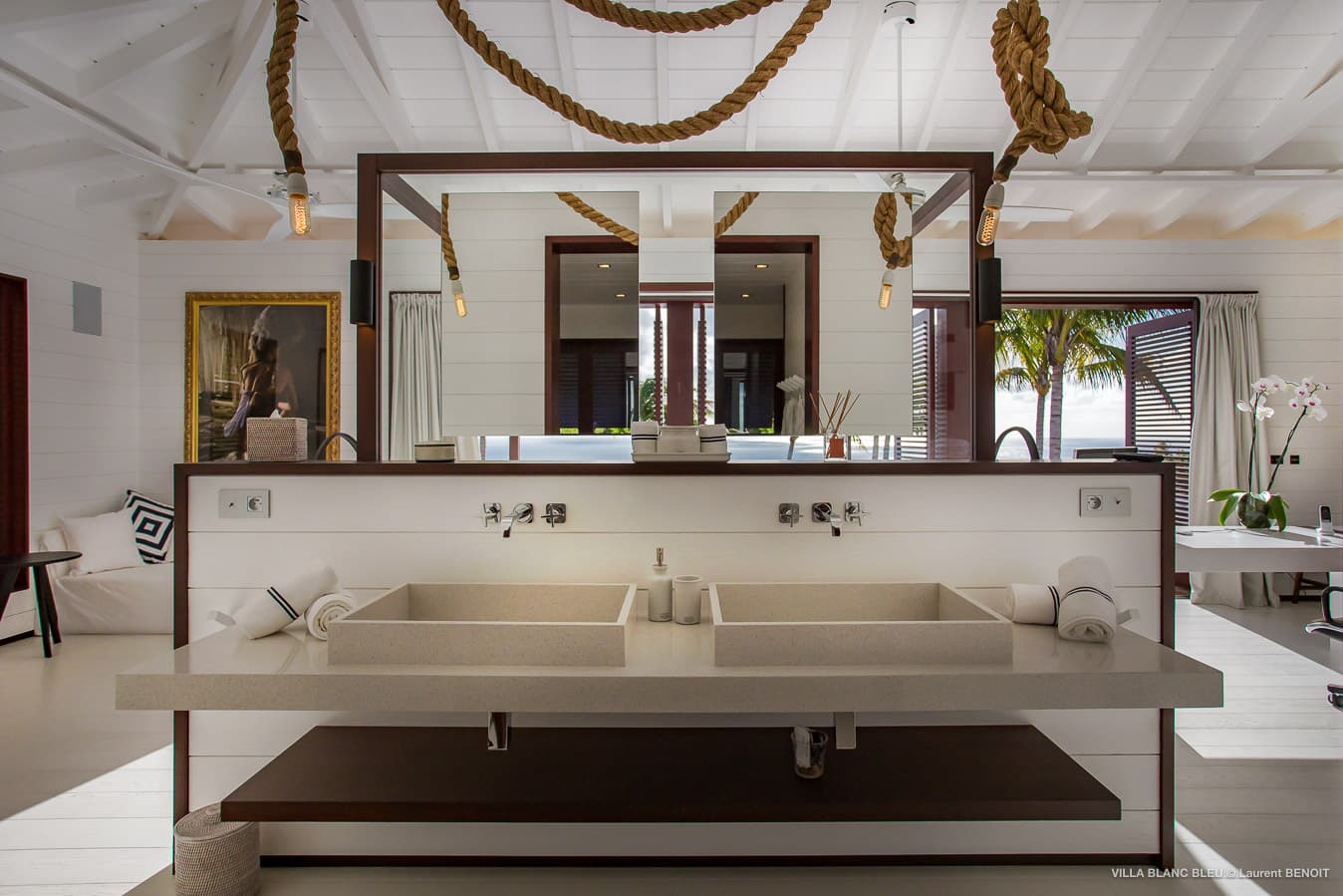 Blanc Bleu Bathroom
